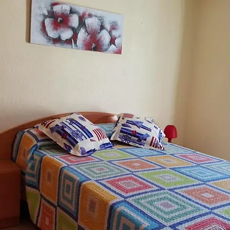 Comfortable House In With Shared Pool Prázdninový dům *